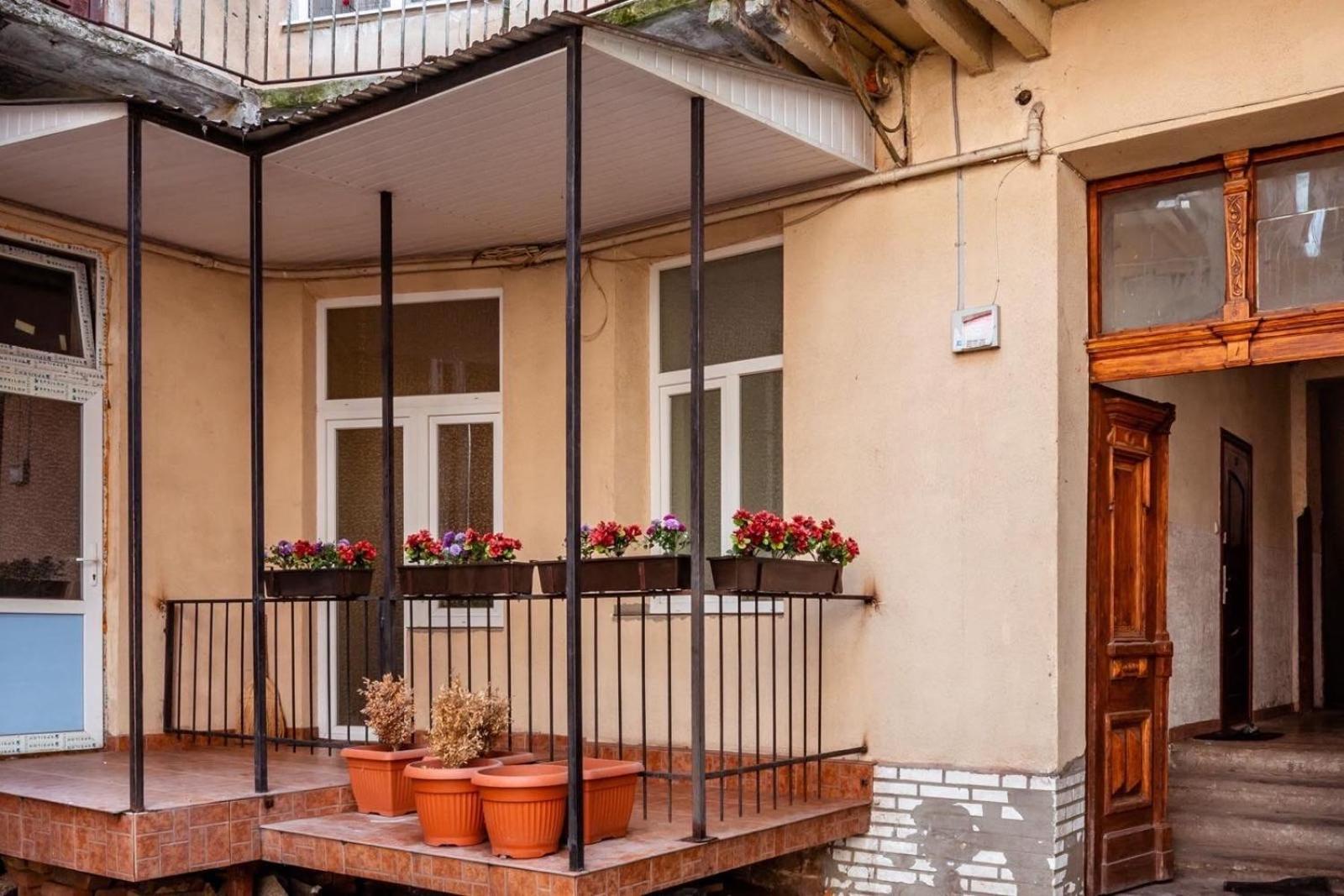 2 Rooms Central Anna Apartment Lviv Ngoại thất bức ảnh