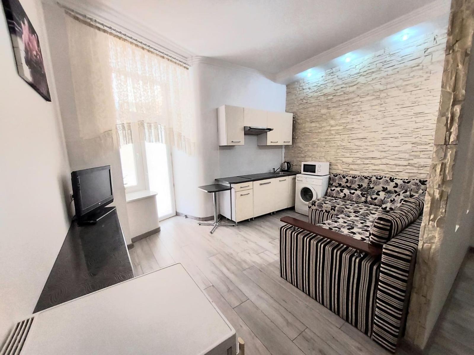 2 Rooms Central Anna Apartment Lviv Ngoại thất bức ảnh